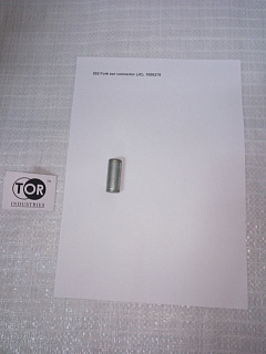 202 Ось подвилочной тяги 16х39 для тележек гидравлических JC (Fork ear connector) 202 Ось подвилочной тяги 16х39 для тележек гидравлических JC (Fork ear connector)