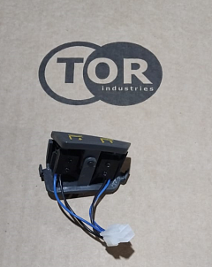 1.9 Кнопка подъёма\опускания правая для тележки CBDW-E (RH switch assy RYTN2) 1.9 Кнопка подъёма\опускания правая для тележки CBDW-E (RH switch assy RYTN2)